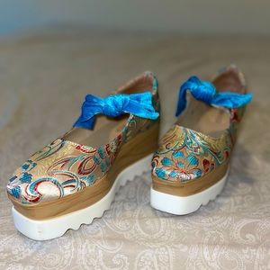 Women shoes SAPSUCKER